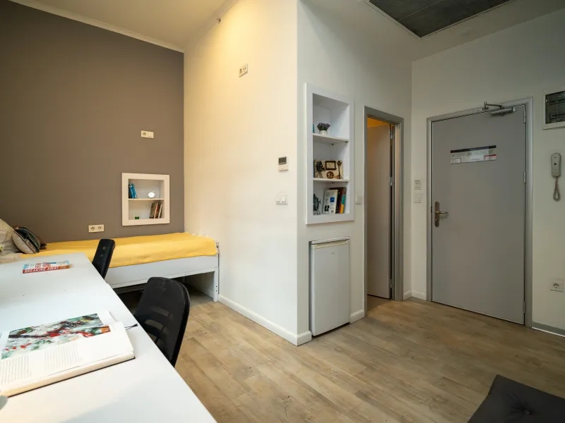 Yurt Odasında Minimal Yaşam: Az Eşyayla Konforlu Alan Oluşturma